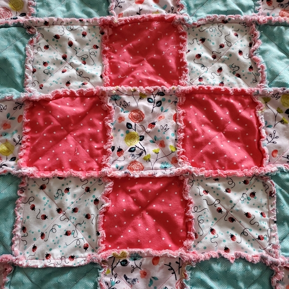 NEW Homemade Newborn Baby Girl Rag Quilt /Security Blanket /Pet Blanket/Doll - Picture 5 of 12